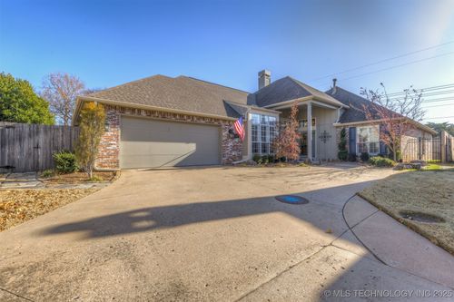 9559 College Ct, Tulsa, OK, 74137-8707 | Card Image