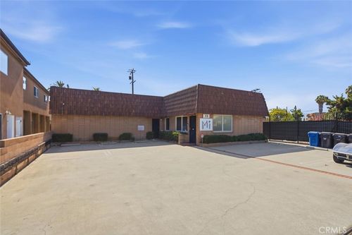 331 E Carson, Long Beach, CA, 90807 | Card Image
