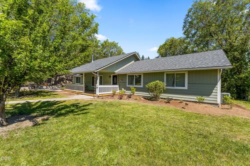 4570 New Hope Rd, Grants Pass, OR, 97527-8914 | Card Image