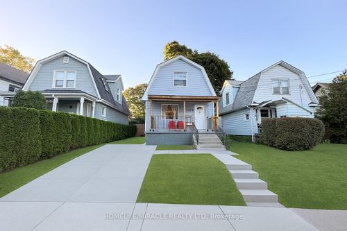 4249 Elgin St, Niagara Falls, ON, L2E2X7 | Card Image