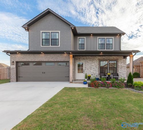 516 Wickerberry Way, Athens, AL, 35611-3666 | Card Image