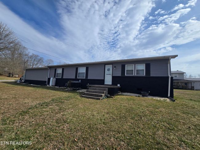 406 Holmes St, House other with 4 bedrooms, 2 bathrooms and null parking in Jonesville VA | Image 4
