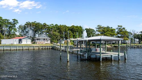 215 River Rd, Arapahoe, NC, 28510-9501 | Card Image