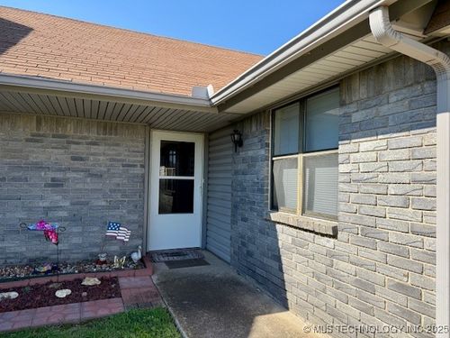 1702 Knox Rd, Ardmore, OK, 73401-1038 | Card Image