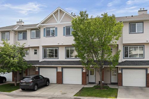 258 Rocky Ridge Court Nw, Calgary, AB, T3G4S8 | Card Image