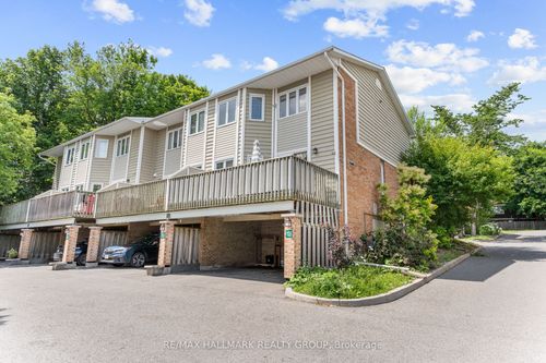 1126 Chimney Hill Way, Beacon Hill North - South and Area, ON, K1J8Z6 | Card Image