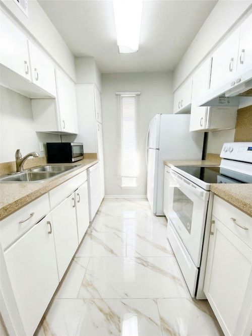 242-12888 Montfort Dr, Dallas, TX, 75230-1139 | Card Image