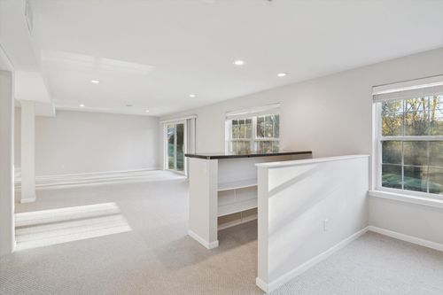 867 E Barrington Cir, Jackson, MI, 49203-2578 | Card Image