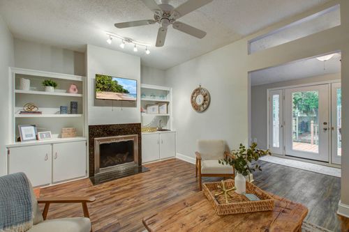 713 Davenport Dr, Mount Pleasant, SC, 29464-4913 | Card Image