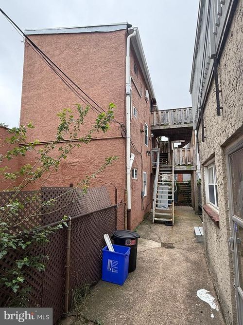 1224 E Columbia Ave, PHILADELPHIA, PA, 19125-3925 | Card Image