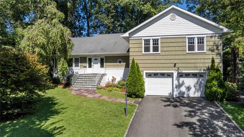 4 Mark Dr, Rye Brook, NY, 10573-1411 | Card Image