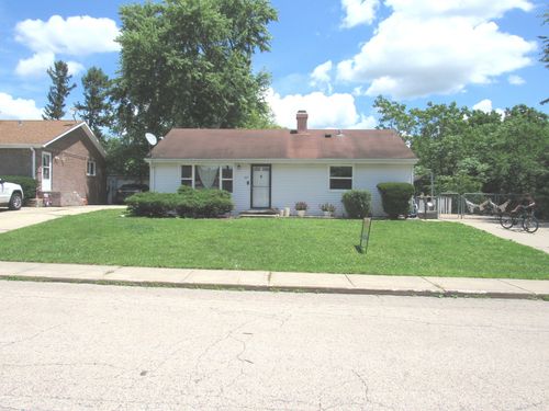 421 Hoover Dr, Carpentersville, IL, 60110-2312 | Card Image