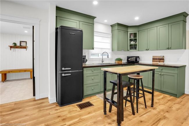 2 Kidd Ave, House other with 4 bedrooms, 2 bathrooms and 2 parking in Grimsby ON | Image 11
