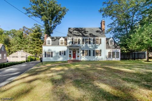 1657 Forest Hill Rd, Plainfield, NJ, 07060-1952 | Card Image