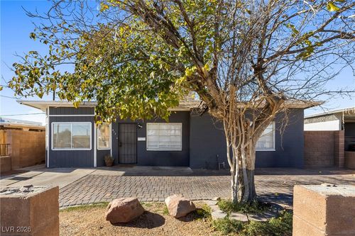 417 N Yale St, Las Vegas, NV, 89107-1900 | Card Image