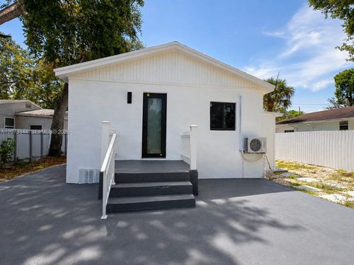 b-5511 Nw 4th Avenue, Miami, FL, 33127 | Card Image
