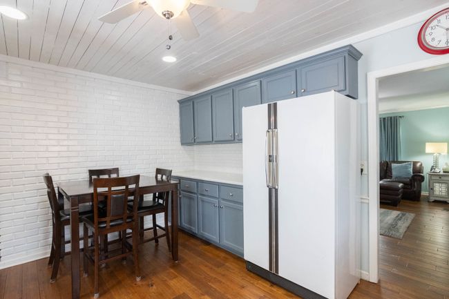 2142 Hawthorne Ln, House other with 3 bedrooms, 2 bathrooms and 12 parking in WAUKEGAN IL | Image 10