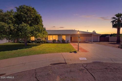 4719 N 69th St, Scottsdale, AZ, 85251-1243 | Card Image