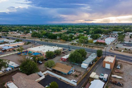 7524 2nd St Nw, Albuquerque, NM, 87107-6765 | Card Image