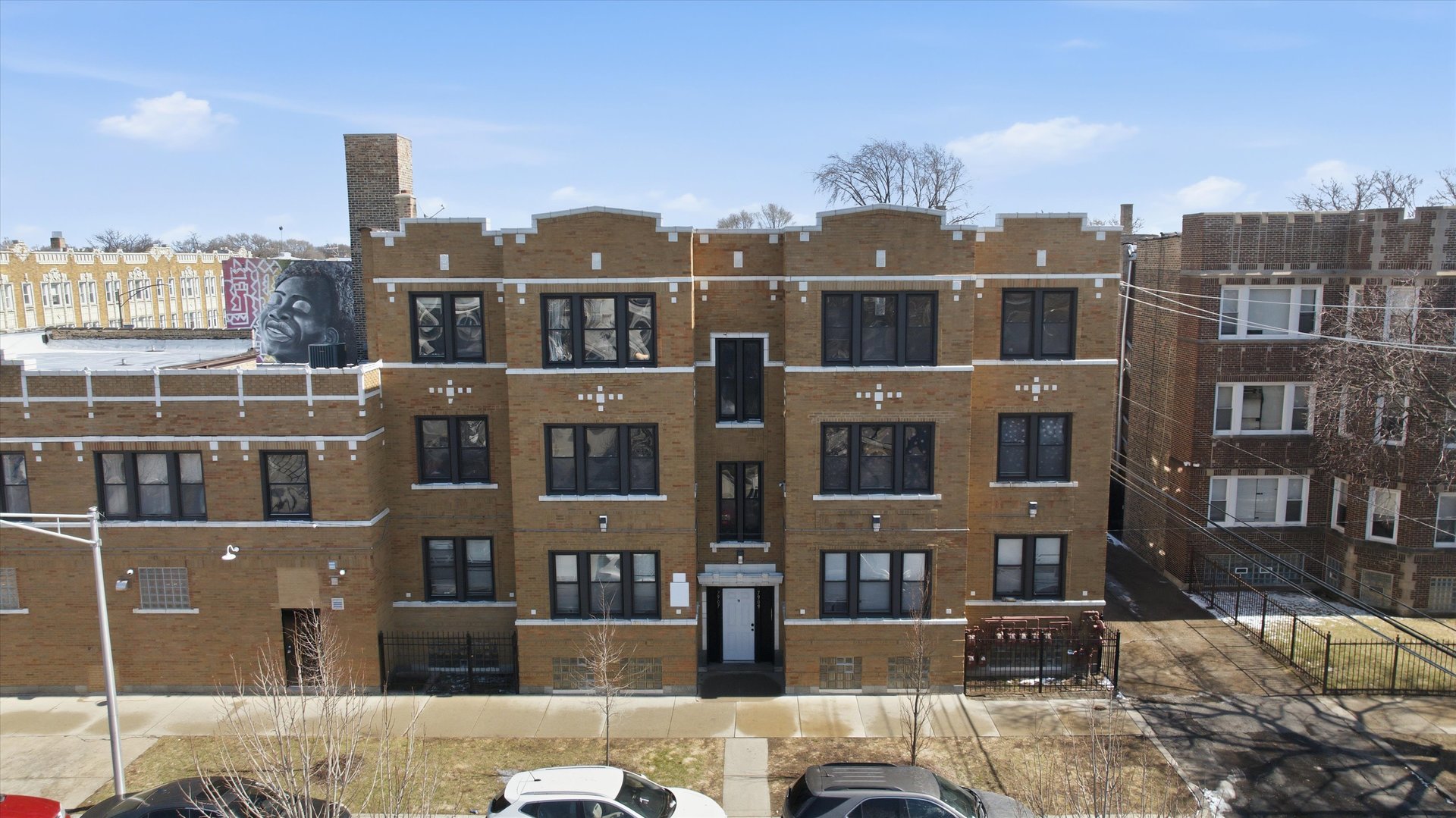 Commercial Sale in Chicago 3