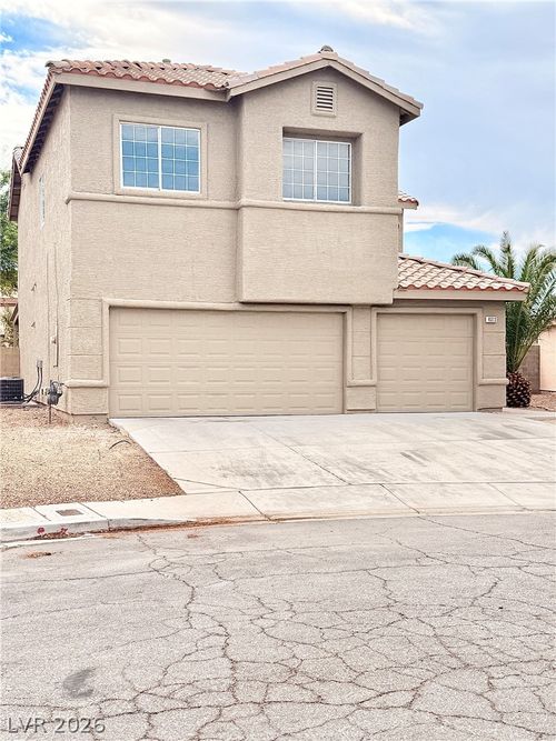 4313 Ranch Foreman Rd, North Las Vegas, NV, 89032-2472 | Card Image