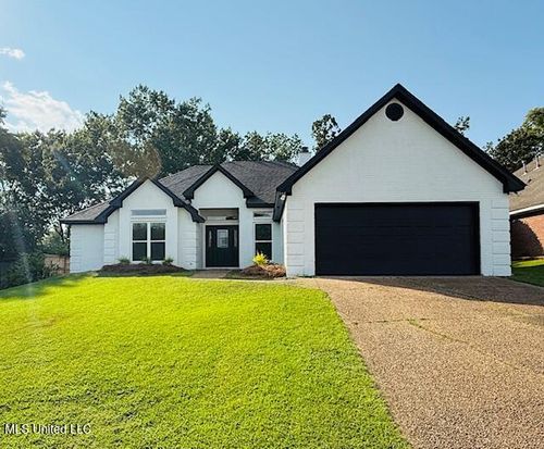 231 Greensview Dr, Brandon, MS, 39047-7662 | Card Image