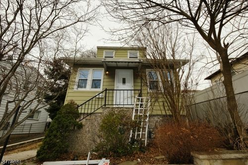 1318 State St, Hillside, NJ, 07205-2320 | Card Image