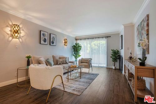 apt-19-8163 Redlands St, Playa del Rey, CA, 90293-8254 | Card Image