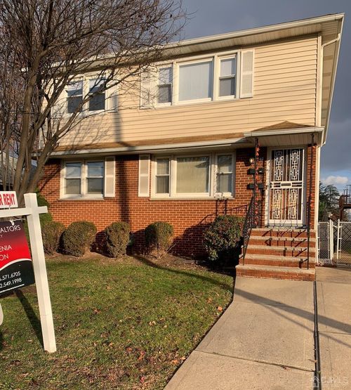 2-142 William St, Carteret, NJ, 07008-1337 | Card Image
