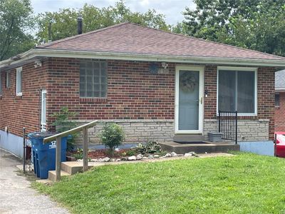 1208 Lakeview Avenue, House other with 3 bedrooms, 1 bathrooms and null parking in St Louis MO | Image 1