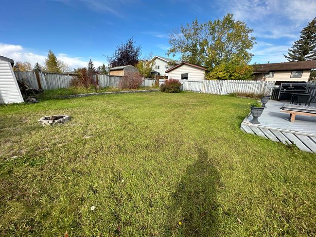 10010 85 Street, Home with 3 bedrooms, 3 bathrooms and 4 parking in Peace River AB | Image 24