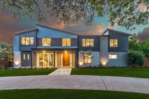 13693 Peyton Dr, Dallas, TX, 75240-5523 | Card Image