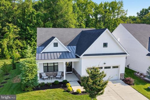 511 Davis Falls Dr, Newark, DE, 19702-3986 | Card Image