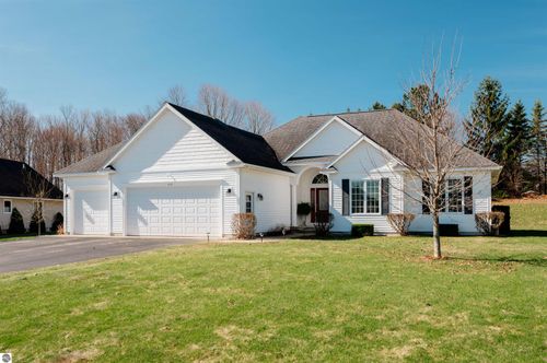 4157 Stone Ridge Dr, Traverse City, MI, 49684-7151 | Card Image