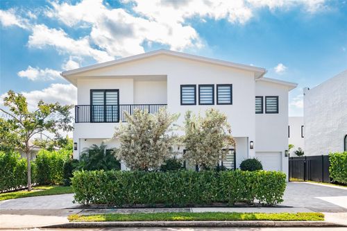 306 Plymouth Rd, West Palm Beach, FL, 33405-3220 | Card Image