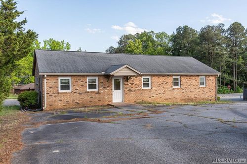 606 N Thomas St, South Hill, VA, 23970 | Card Image