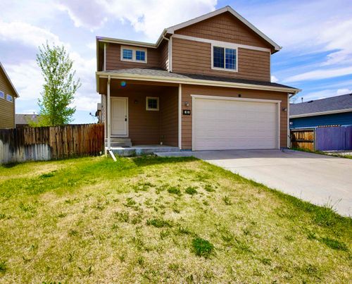 822 Discovery St, Mills, WY, 82644-5075 | Card Image