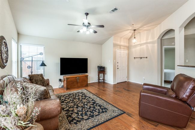 1138 Sophia St, Townhouse with 3 bedrooms, 3 bathrooms and null parking in Allen TX | Image 4