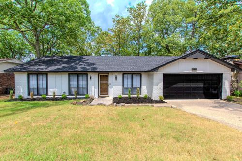 11808 Saint Charles Blvd, Little Rock, AR, 72211-1632 | Card Image