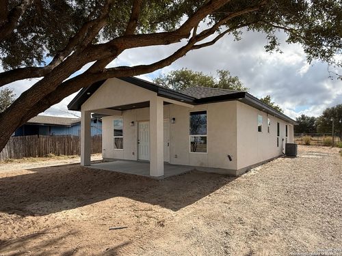 1-3274 Interstate 35 N, Natalia, TX, 78059-2602 | Card Image