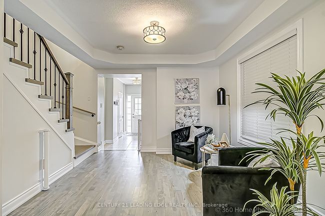 4 Brind Sheridan Crt, House attached with 4 bedrooms, 3 bathrooms and 1 parking in Ajax ON | Image 6