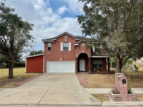 2215 Links Dr, Edinburg, TX, 78542-4534 | Card Image