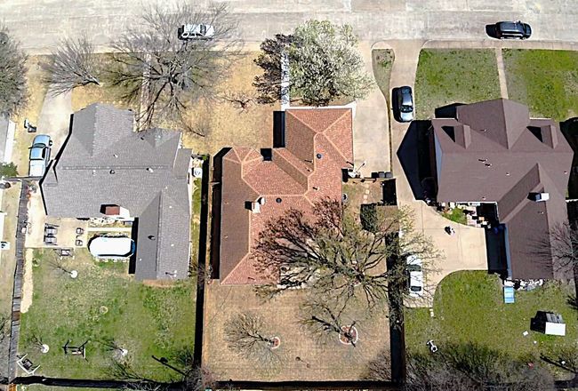 Aerial view of backyard | Image 35