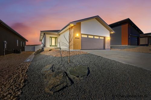 7918 Golden Bell Trl, Cheyenne, WY, 82001 | Card Image
