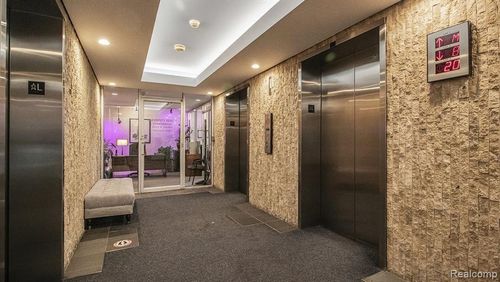 apt-25h-555 E William St, Ann Arbor, MI, 48104-2428 | Card Image