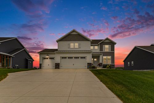 8018 42nd Ave, Hudsonville, MI, 49426-9711 | Card Image
