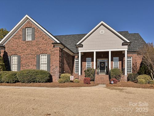 7900 Grimsby Cir, Harrisburg, NC, 28075-7301 | Card Image