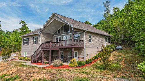 365 Meadowbrook Ln, Trenton, GA, 30752-4660 | Card Image