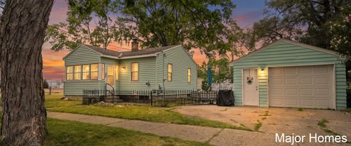 3990 Buchanan Ave Sw, Wyoming, MI, 49548-3175 | Card Image