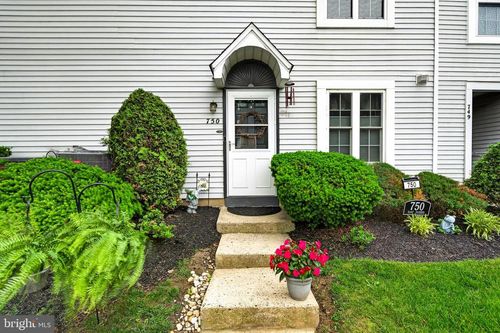 d1-750 E Parker St, LANGHORNE, PA, 19047-5026 | Card Image